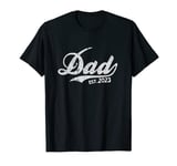 Mens Vintage New Daddy 2023 Promoted to Dad est. 2023 New Baby T-Shirt