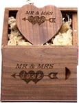 Clé USB en Bois avec Gravure au Laser Mr & Mrs Design - Pilotes clé USB en Forme de c?ur de 64 Go en Bois avec boîtier Correspondant pour Cadeau de Fantaisie (Noyer 64g)