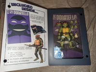 Teenage Mutant Ninja Turtles BST AXN x IDW Action Figure & Comic Book Donatello