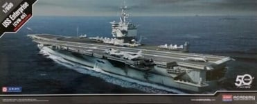 Liimattava pienoismalli Academy 14400 USS Enterprise CVN-65 1/600