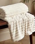 Catherine Lansfield Cosy Ribbed Throw