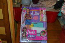 barbie skipper babysitters complet neuf inc avec la baignoire mondial possible