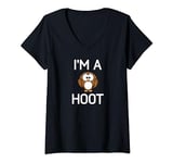 Womens I'm A Hoot, Owl Pun, Funny, Jokes, Sarcastic Sayings. V-Neck T-Shirt