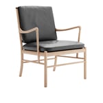 Carl Hansen - OW149 - Colonial Chair, Vitoljad Ek, Lädergrupp C Sif - 98 - Fåtöljer - Ole Wanscher - Svart - Läder/Trä