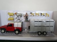 BRI43138 - Coffret LAND ROVER + remorque + moutons - Britains - 1/32