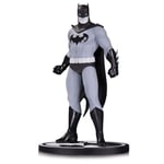 BATMAN - Black & White Batman by Amanda Conner Resin Statue Dc Direct