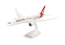 Herpa Maquette Avion Boeing 787-9 Dreamliner - Qantas VH-ZNA, echelle 1/200, Snap-fit Model, pièce de Collection, d'avion avec Support, Figurine Plastique