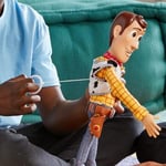 Woody Interactive Talking Action Figuuri Toy Storysta 4, 15 tuumaa, sisältää 10+ englanninkielistä lausetta, on vuorovaikutuksessa muiden hahmojen kanssa, irrotettava hattu, ikä...