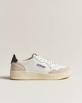 Autry Medalist Low Super Soft Goat Leather Sneaker White/Black