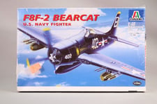 LP239 ITALERI 803 Maquette 1/48 Avion militaire F8F-2 Bearcat US Navy fighter