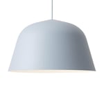 Muuto Ambit 55 taklampa Ljusblå