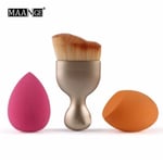 Borstset Med 2 Beautyblender Och En Foundationborste