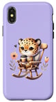 Coque pour iPhone X/XS Mignon guépard buvant du café dans une chaise à bascule sur violet