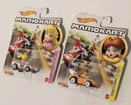 Hot Wheels Mario Kart Princess Daisy & Peach