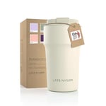 LARS NYSØM Thermo Coffee Mug-to-go 500ml | Tasse de voyage 0.5 litre avec isolation | Tasse thermique étanche en acier inoxydable pour le café et le thé (Almond Beige, 500ml)