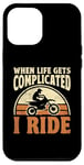 Coque pour iPhone 15 Plus Quand la vie se complique, je fais du motocross Dirt Bike Rider