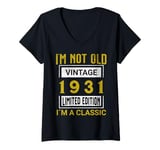 Womens Vintage 1931 Birthday 94 years old I`m not old I´m classic V-Neck T-Shirt