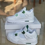 Baskets basses Nike  Jordan 4