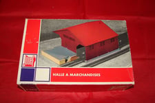 JOUEF HO MAQUETTE HALLE A MARCHANDISES 1022 TRAIN ELECTRIQUE BOITE