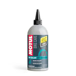 Motul - Liquide Préventif Anti-Crevaisons Vélo Route Tubeless - Pneus sans Chambre à Air - Petites et Moyennes Crevaisons - Compatible Vélos Électriques - Bike Care Tire Sealant - 500 ML