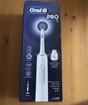 Oral-B PRO 3 CrossAction Electric Toothbrush - Free p&p