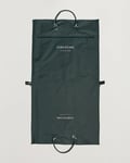 Care with Carl Garment Bag Classic Green