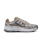 Nike Sneaker P-6000 - Khaki/silver/silver Dam, storlek 43