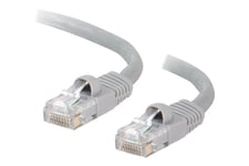 C2G Cat5e Booted Unshielded (UTP) Network Patch Cable - patchkabel - 5 m - grå