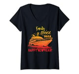 Womens Family Cruise Happy New Year 2025 New Years Eve Party Family V-Neck T-Shirt