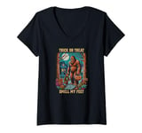 Womens Vintage Sasquatch Halloween Bigfoot & Son Trick or Treat V-Neck T-Shirt