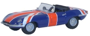 Oxford Diecast 76ETYP005 Jaguar E Type Union Flag (Austin Powers) OO Gauge