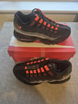 Nike Air Max 95 Hyper Black/Hyper Crimson UK 6 New In Box 