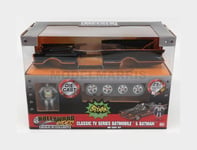 Jada 30873-Kit Batman Batmobile with Batman Figures 1966 1/24