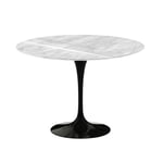 Knoll - Saarinen Round Table - Matbord, Ø 107 cm, Svart underrede, skiva i matt Statuarietto marmor - Ruokapöytä - Eero Saarinen - Valkoinen - Metalli/Kivi