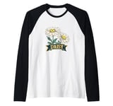 Cute Daisy Flowers for Spring and Summer Raglan Baseball Tee