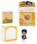 WIZARDING WORLD HARRY POTTER - 1 FIGURINE MOMENTS MAGIQUES S3 - 1 Poupée Figurine Articulée - Figurine Harry Potter - Jouet Harry Potter - Jouer et Exposer - Jouet Enfant 6 ans et + - Modèle Aléatoire