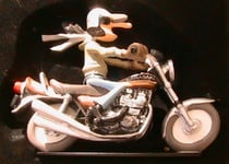 FIGURINE JOE BAR TEAM MATT MABREL BIKE KAWAZAKI 900 ZL 1/18 FIGURINE RESINE BD