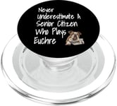 Ne sous-estimez jamais un senior Citizen Who Plays Euchre Card PopSockets PopGrip pour MagSafe