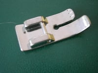 Sewing Machine Clip On Straight Stitch Foot Fits Brother Janome Later Singer +