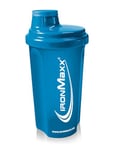 IronMaxx Shaker à protéines - Bleu Clair 700 ml | Shaker à protéines avec bouchon rotatif, passoire & échelle de mesure | anti-fuite, lavable au lave-vaisselle & sans plastifiant BPA & DEHP