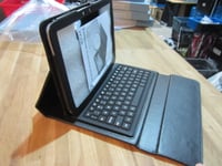 Black Leather Carry Stand with Bluetooth Keyboard for Motorola Xoom Zoom Tablet