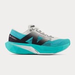 New Balance Fuelcell Rebel V4 Dame 40 - Hvit/Blå | Allsidig Løpesko til Hverdagsløping | Fri Frakt over 1599kr