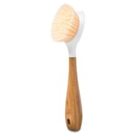 Full Circle Brosse à Vaisselle Be Good avec Manche en Bambou et Grattoir - Tête de Brosse Large et Poils en Nylon pour Poêles et Casseroles Antiadhésives et Vaisselle - 6,5 x 6 x 23,50 cm, Blanc