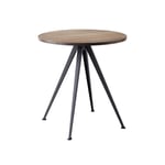 HAY - Pyramid Café Table 21 - Black Base - Smoked Oak - Ø70 cm - Matbord - Friso Kramer,Wim Rietveld - Träfärgad - Metall/Trä