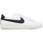 Baskets Nike  Court Royale