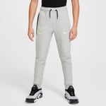 Barcelona Joggebukse NSW Tech Fleece - Grå/Neon Barn - Nike, størrelse L: 147-158 cm