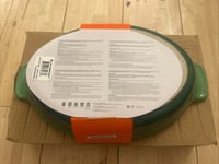 Le Creuset 28cm Oval Heritage Dish - Bamboo Green ( NEW)