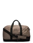 Halo Dura Duffle Bag Sport Weekend & Gym Bags Beige HALO