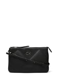 Calvin Klein Re-Lock Quilt Crossbody Svart