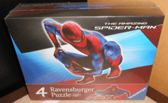 valise 4 puzzles 2 x 64, 2 x 81 pièces THE AMAZING SPIDER-MAN, sous blister